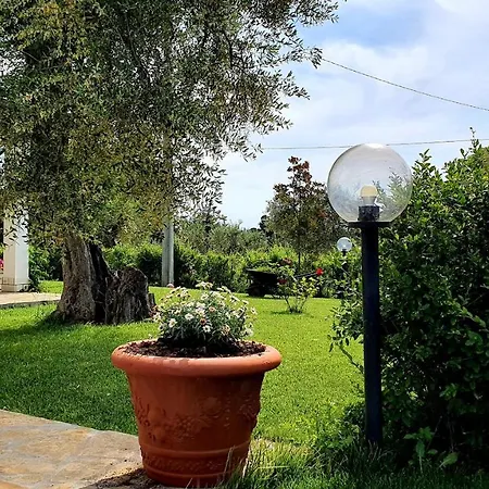Leone 2 Apartment
